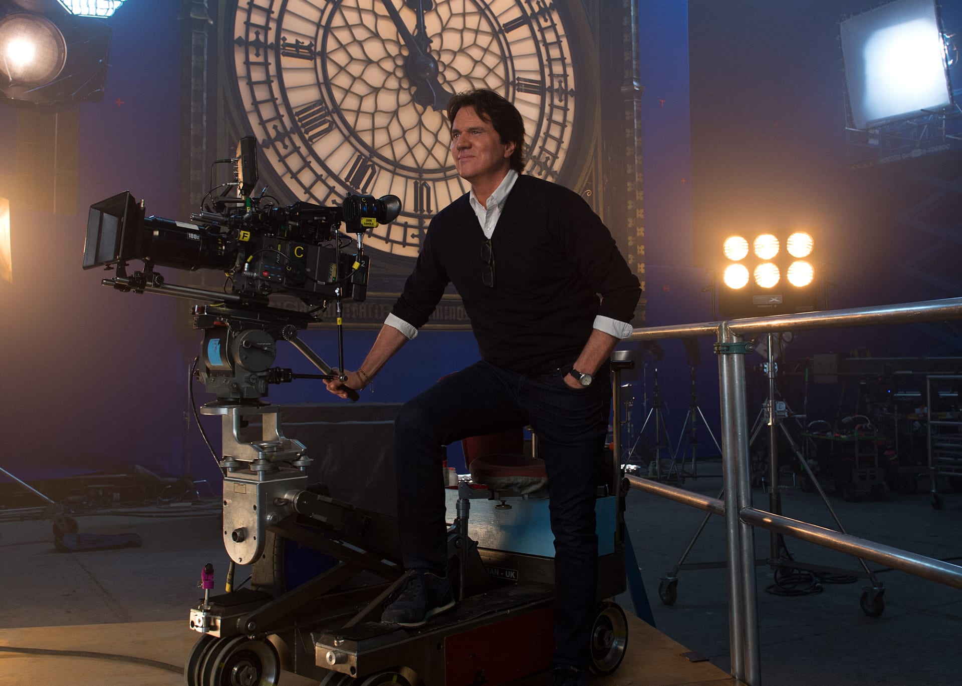 Rob Marshall Dishes on MARY POPPINS RETURNS