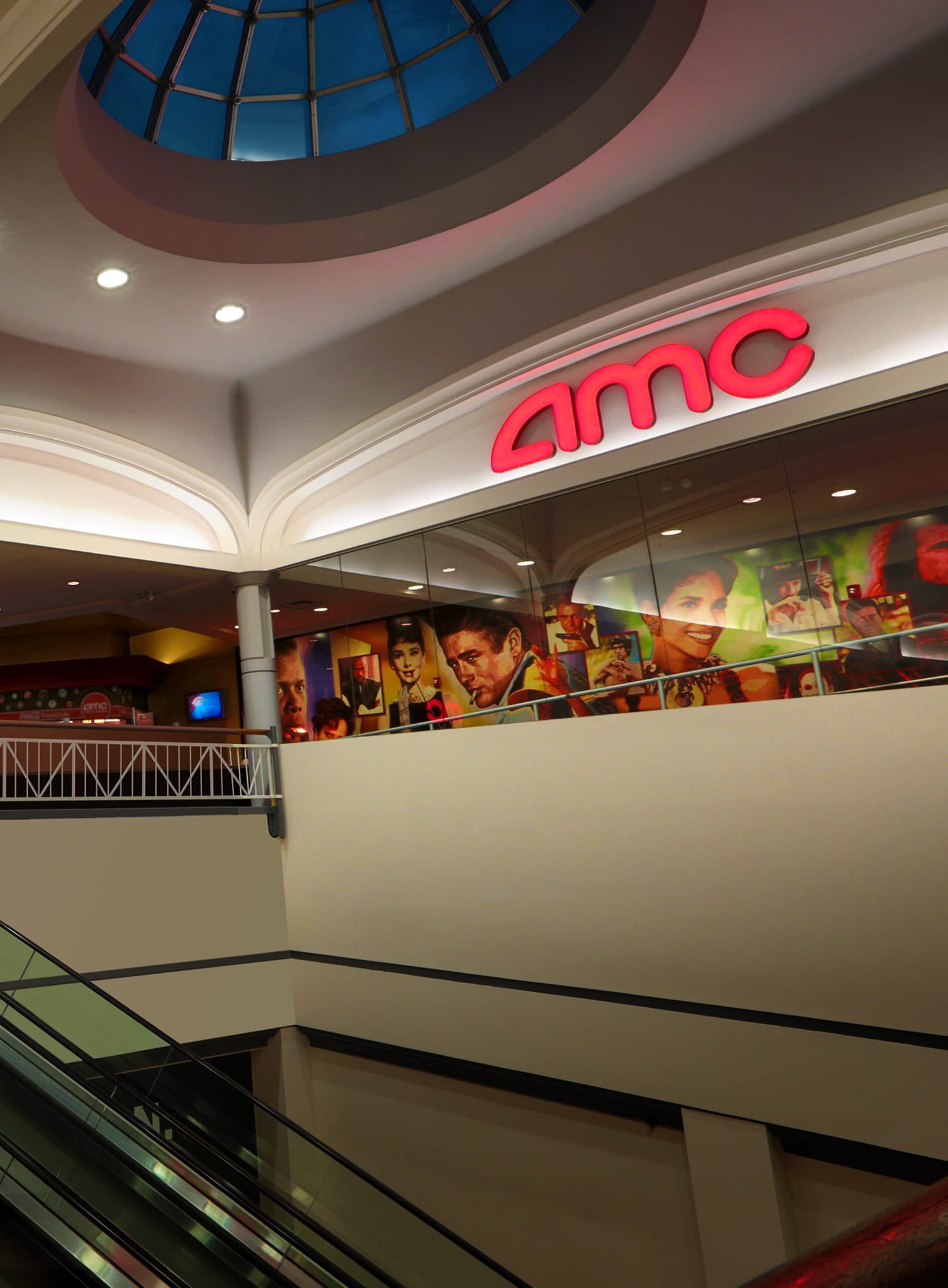AMC Ward Parkway 14
