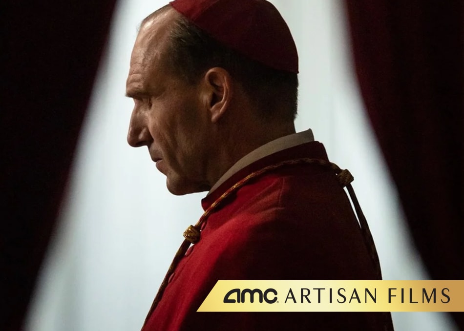 Ralph Fiennes Leads Conclave