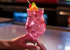 MacGuffins Bar