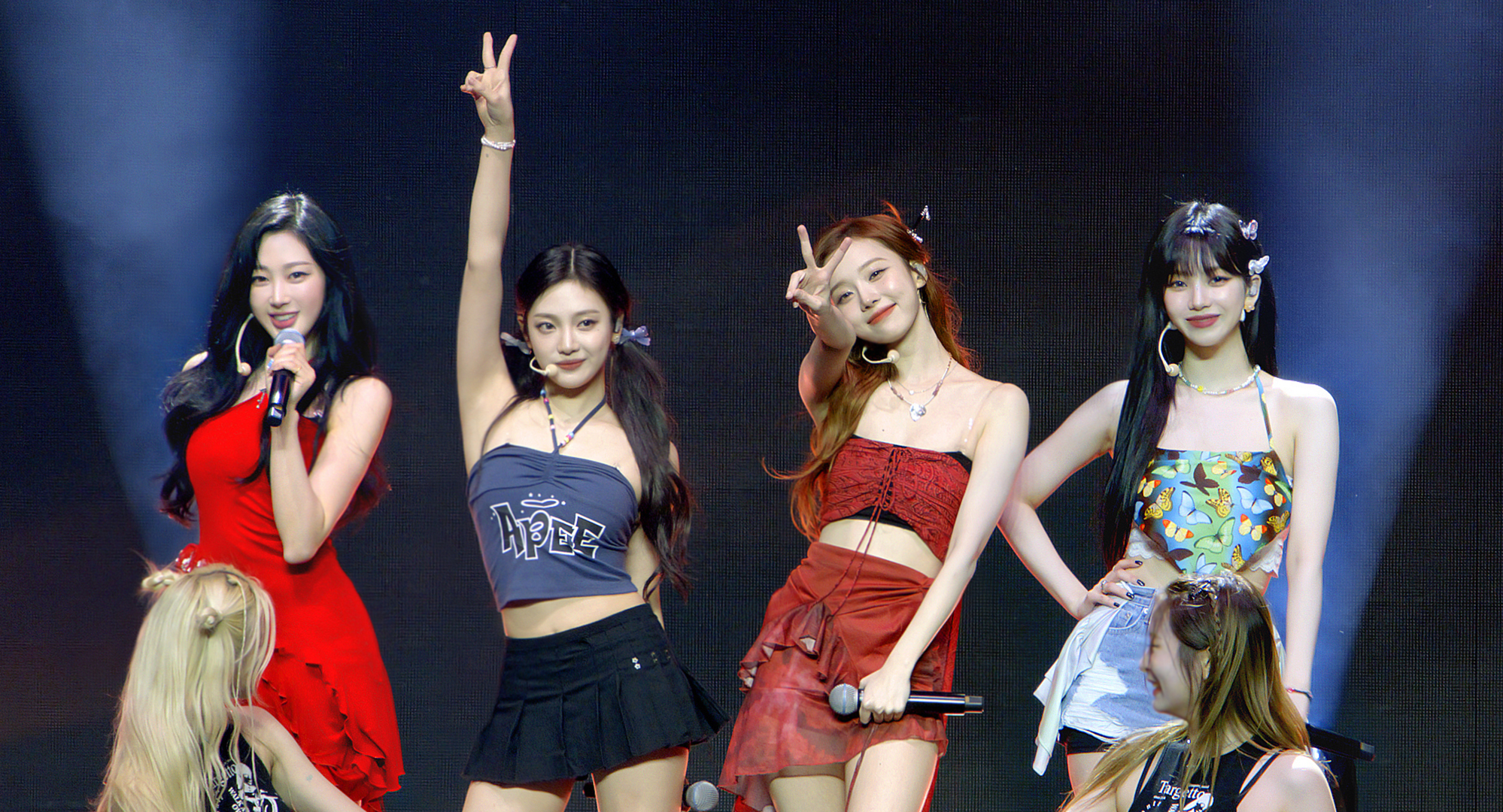 Amazon.com: Aespa: World Tour In Cinemas : Avex Trax Japan