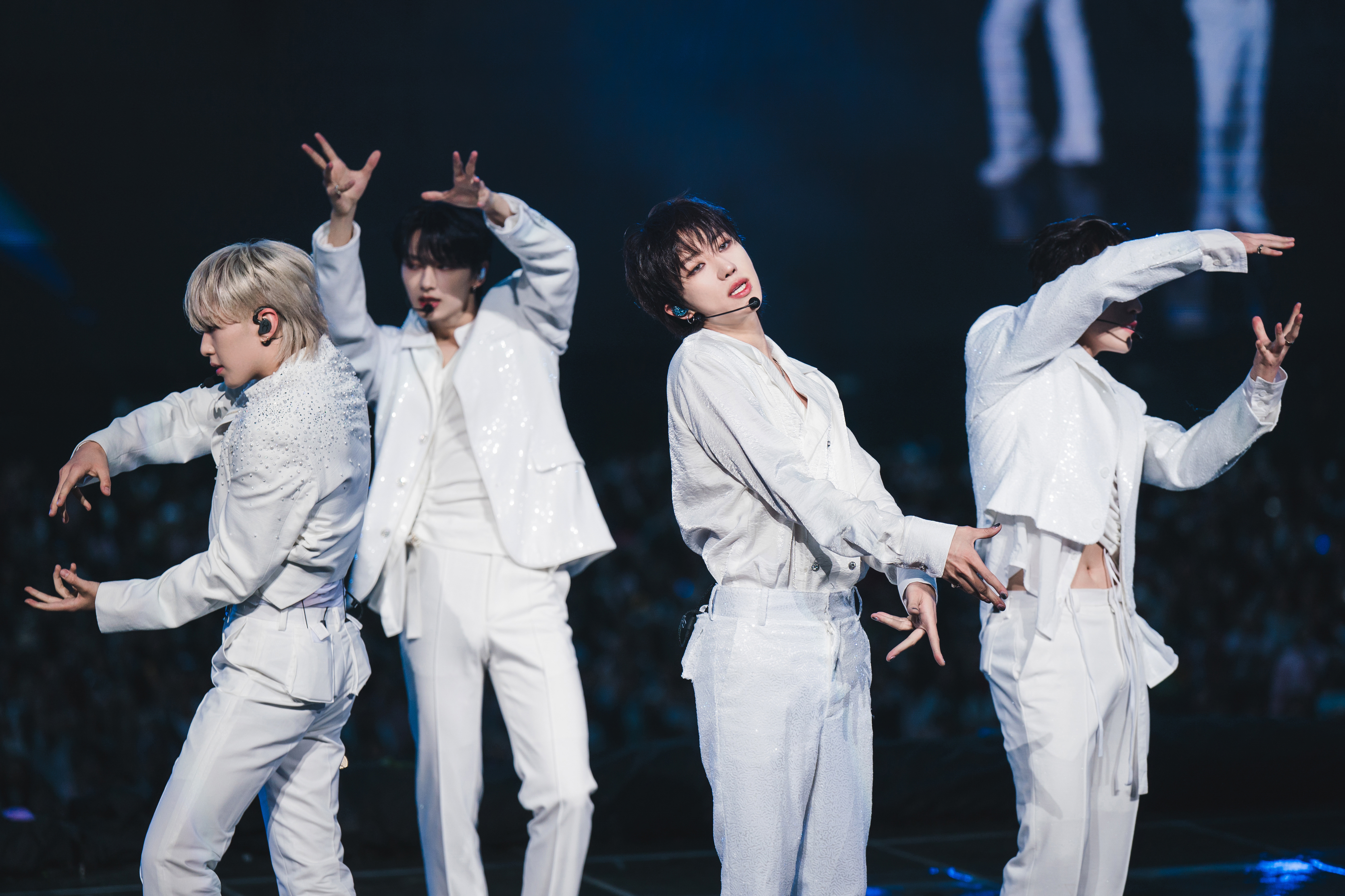 セブチ THE8 FOLLOW TO CINEMAS SEVENTEEN TOUR 'FOLLOW' AGAIN TO CINEMAS streaming