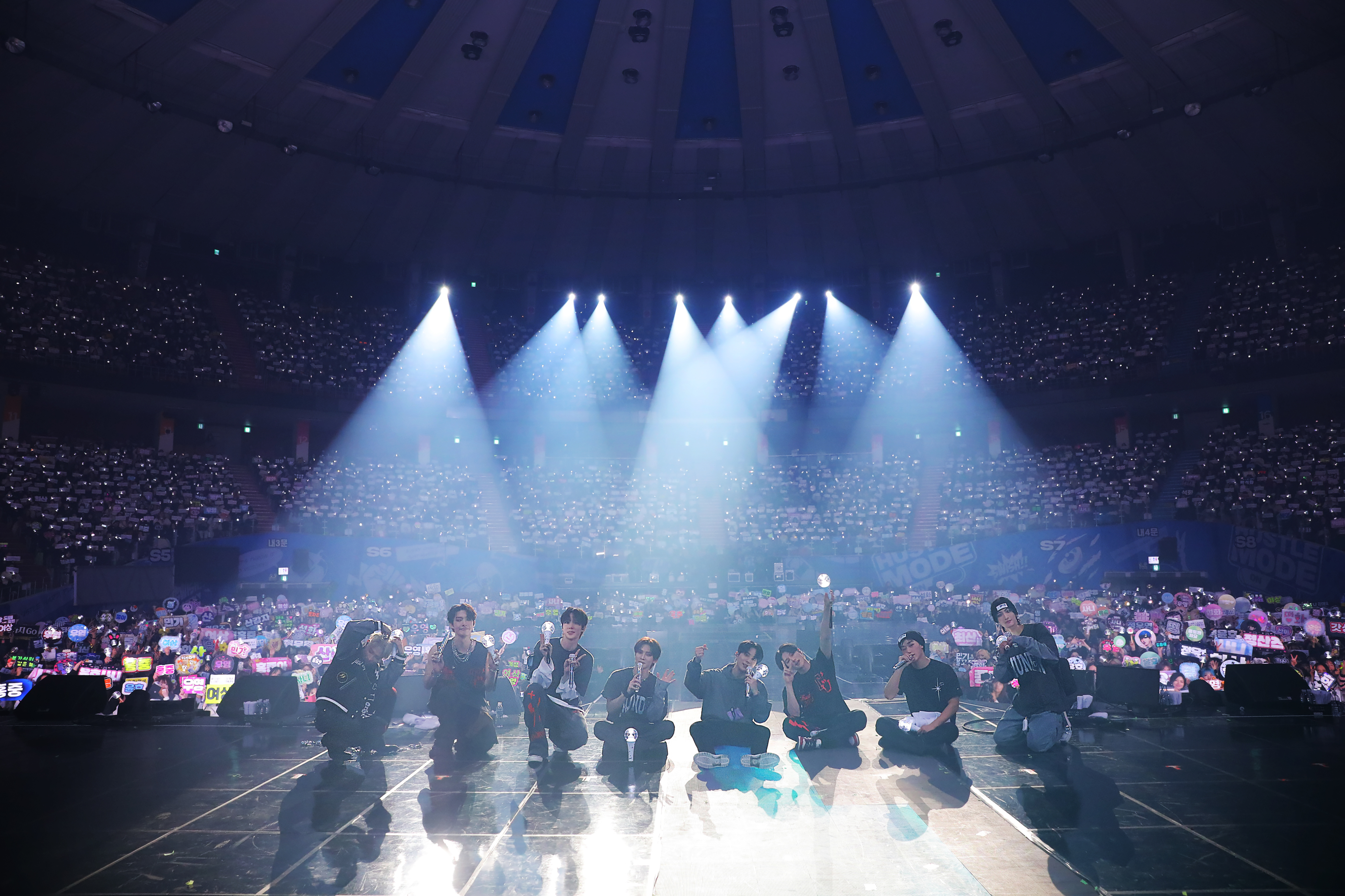 ATEEZ WORLD TOUR [TOWARDS THE LIGHT : WILL TO POWER] IN CINEMAS