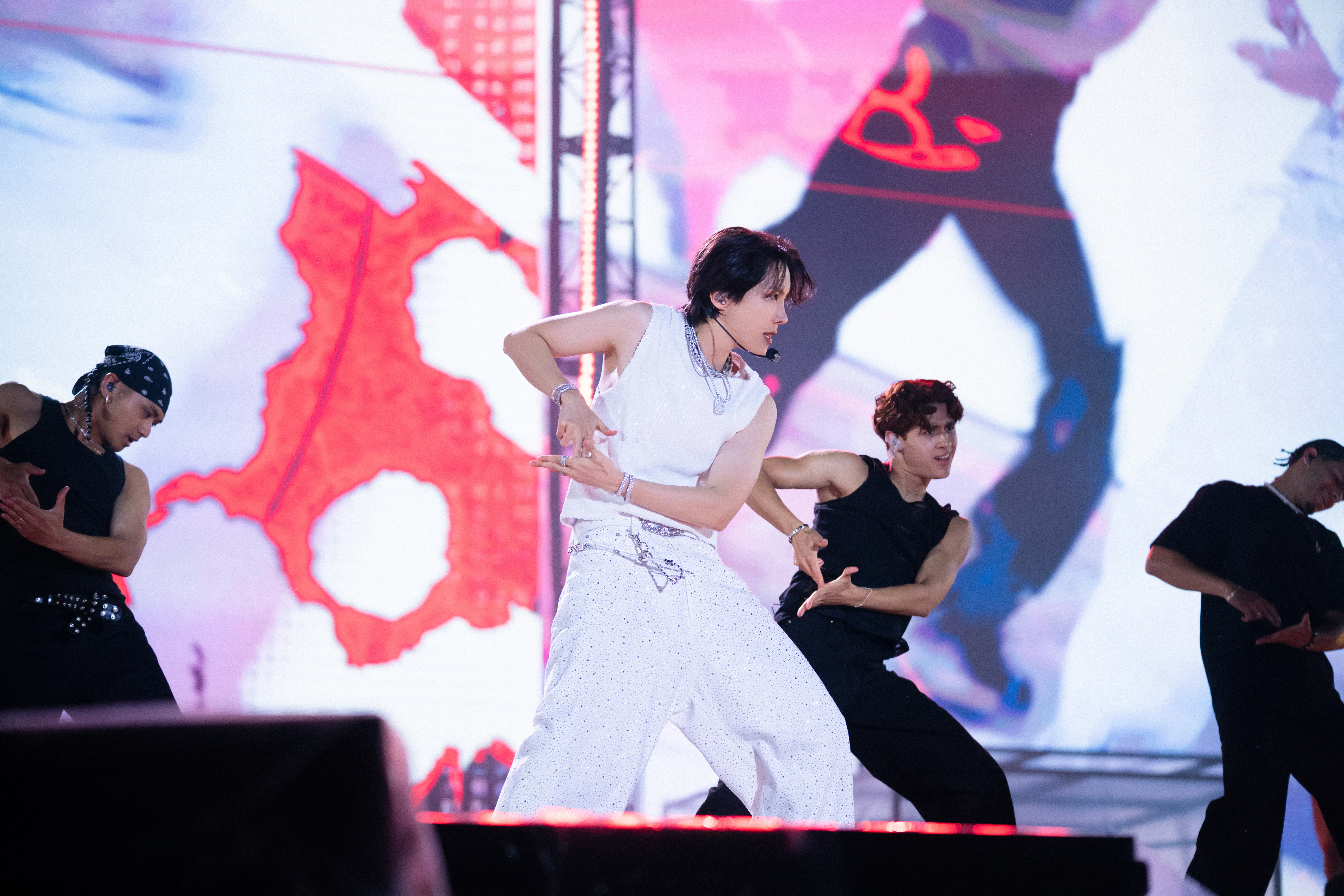 j-hope Tour 'HOPE ON THE STAGE' THE MOVIE