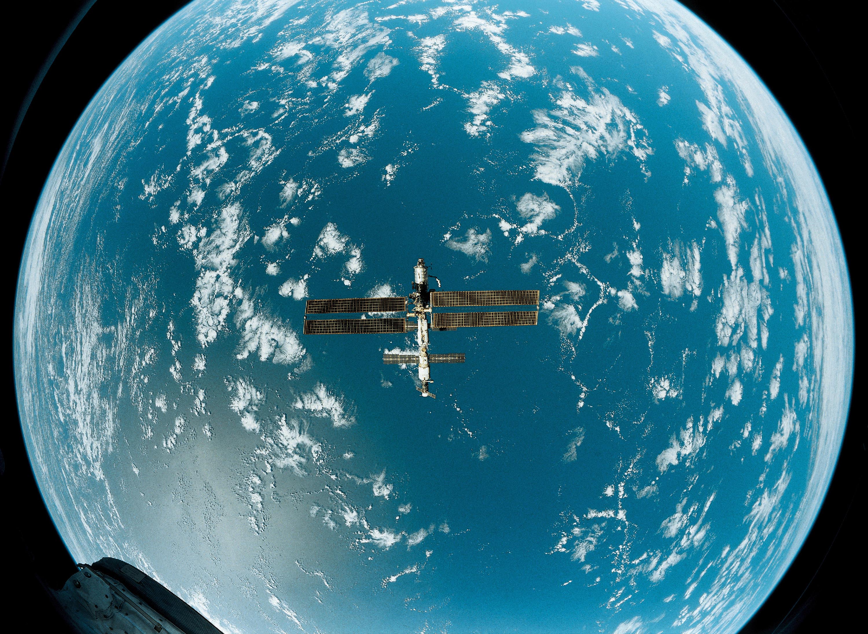 Space Station 3D